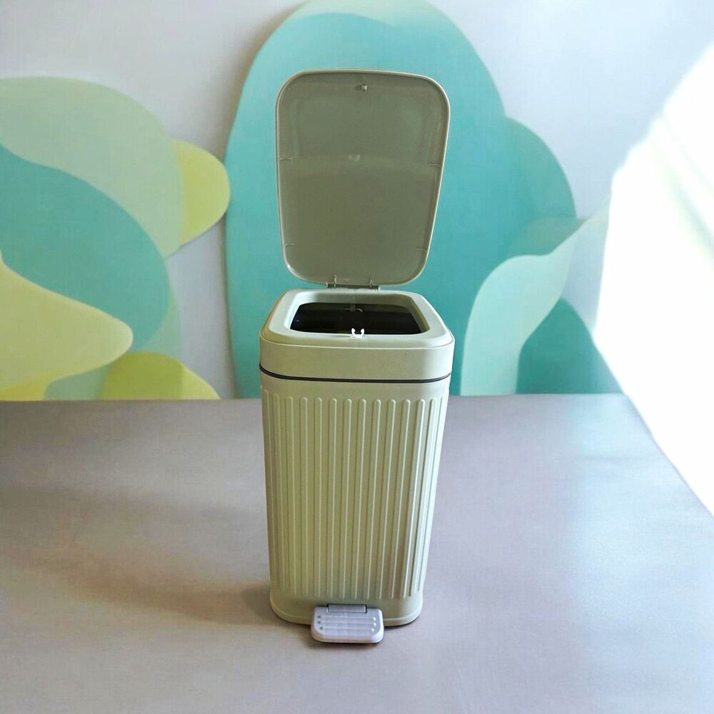 Foot Pedal Step Trash Can w/ Lid, Small 1.3 gallon Green Matte Plastic Bathroom
